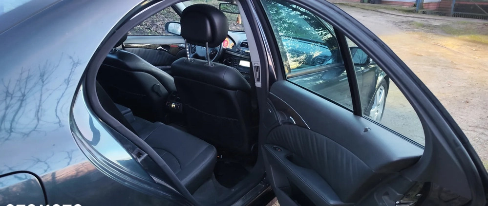 Mercedes-Benz Klasa E cena 12500 przebieg: 329500, rok produkcji 2002 z Słupsk małe 106